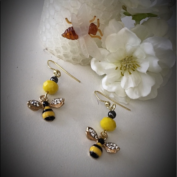 SALE 🌸 Honey Bee Earrings. Gift 4 Bee Lovers - Picture 2 of 7